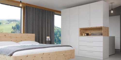 Massivholz-Schlafzimmer Cortina von Gaderform