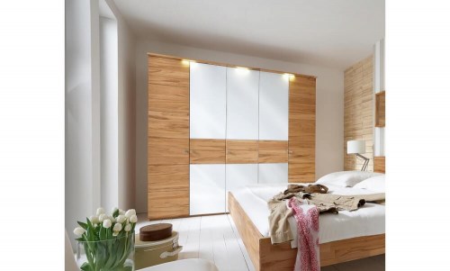 Schlafzimmer " Endlosschrank F5 " von M&H Holzprodukte