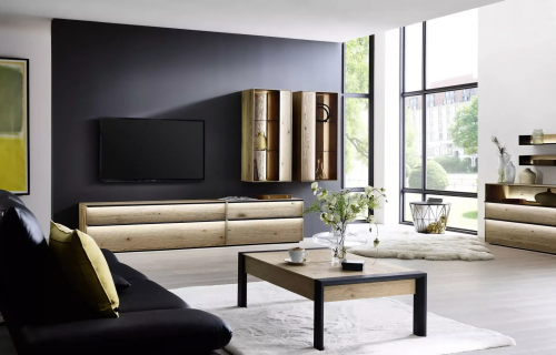 1de01bdcc844e941f974a8d14c683403